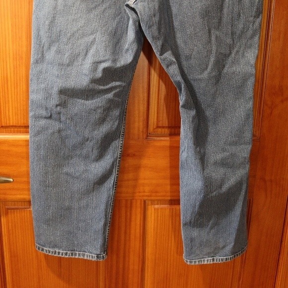 Duluth Trading Company Flex Weekender Relaxed Fit Denim Jean's 42 x 30 - Picture 7 of 12